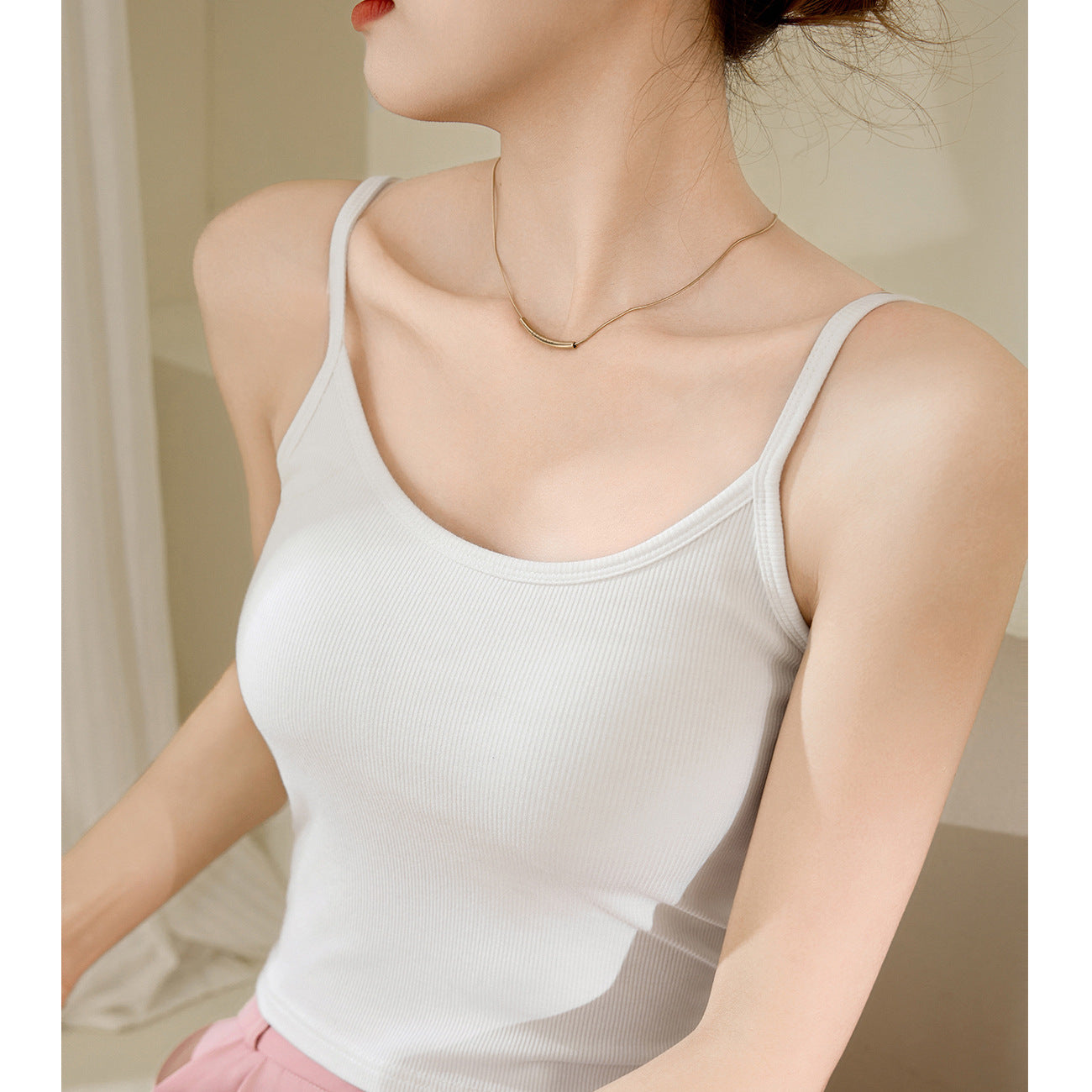 Bra integrated sling vest women's summer belt chest pad 2026 new inner cover gathering thickened chest outer wear top