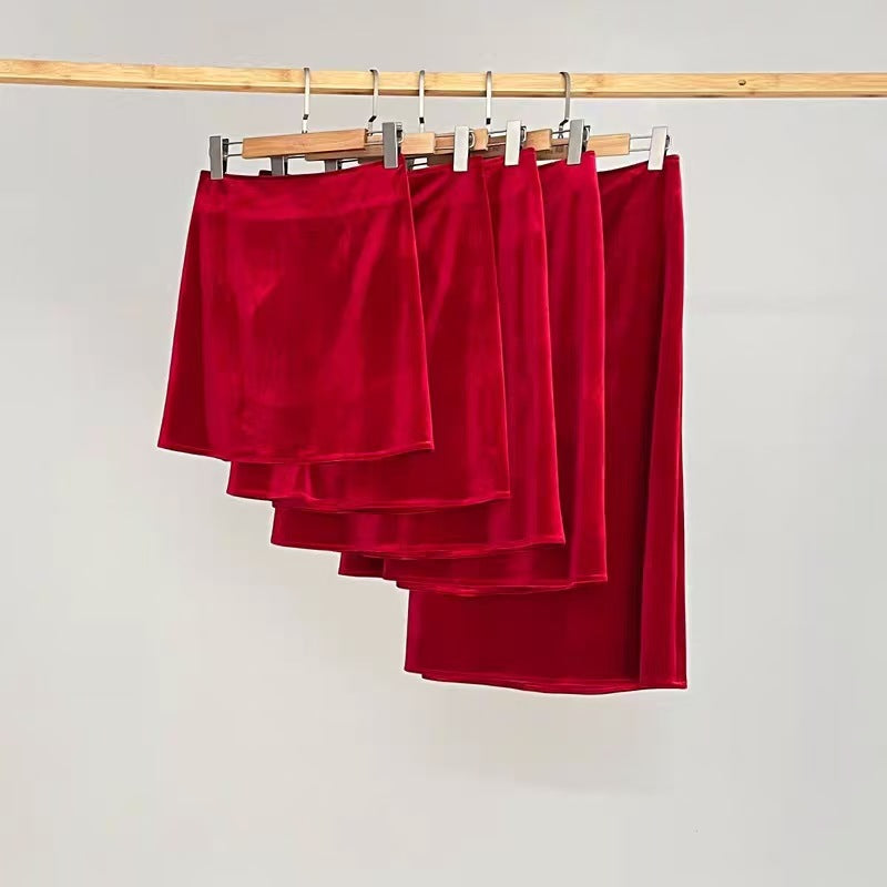 Red velvet skirt high waist A-word short skirt medium and long skirt 25 Winter, new New Year's red solid color commuting elastic waist