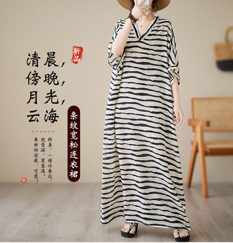Real shot 2023 summer thin cotton and linen V-neck large size loose literary holiday style medium and long dress women