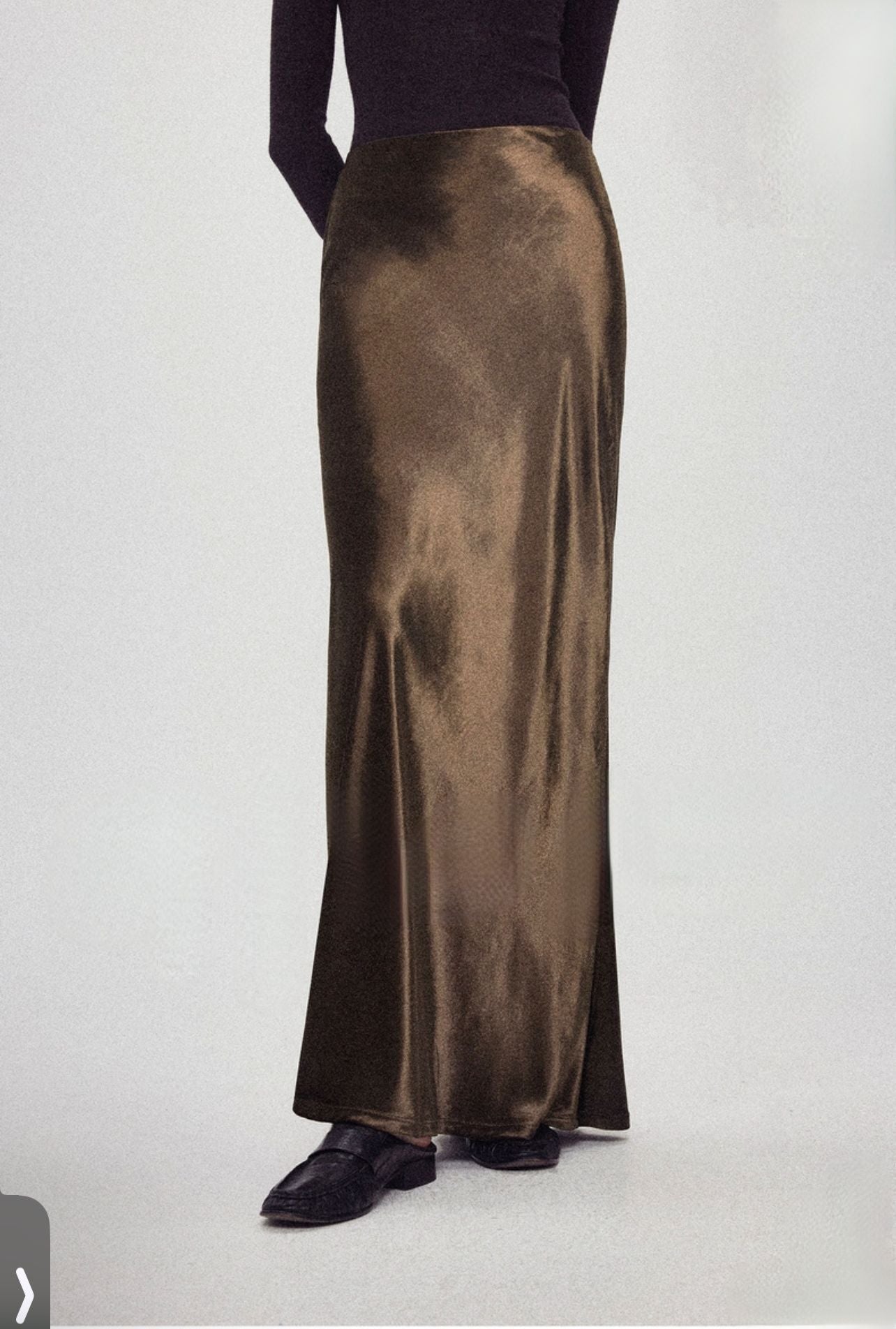 Velvet skirt women's autumn and winter high-end minimalist gloss H-shaped straight A-shaped retro long skirt skirt