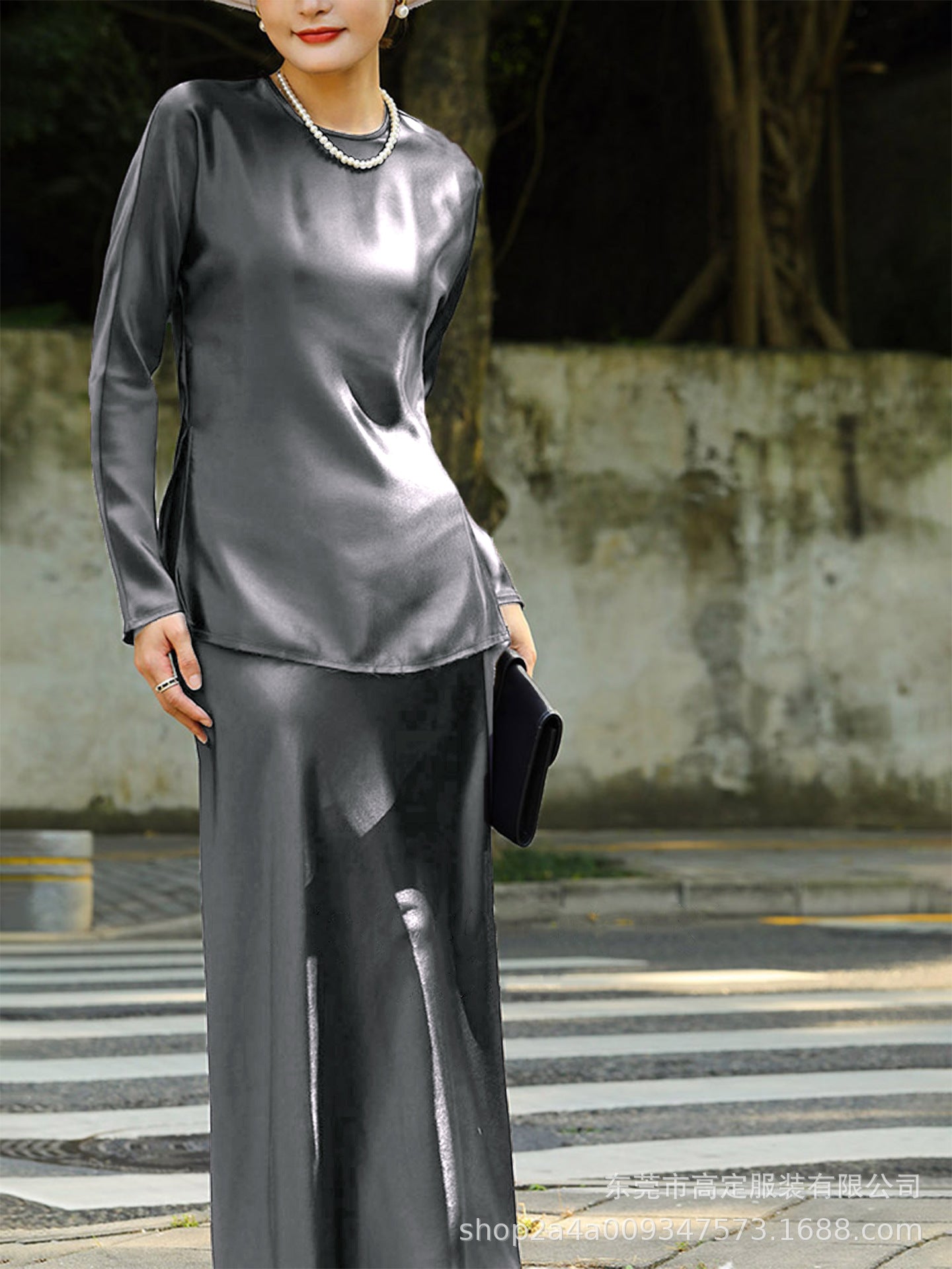 Haute couture spot~ imported acetic acid satin glossy silky slim long-sleeved shirt heavy solid color crew neck top autumn