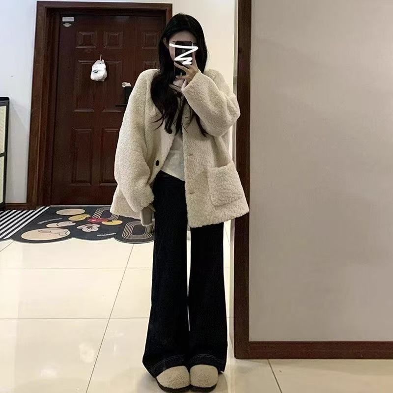 Small fragrant imitation lamb plush coat women's 2025 new popular autumn and winter Korean velvet thickened top
