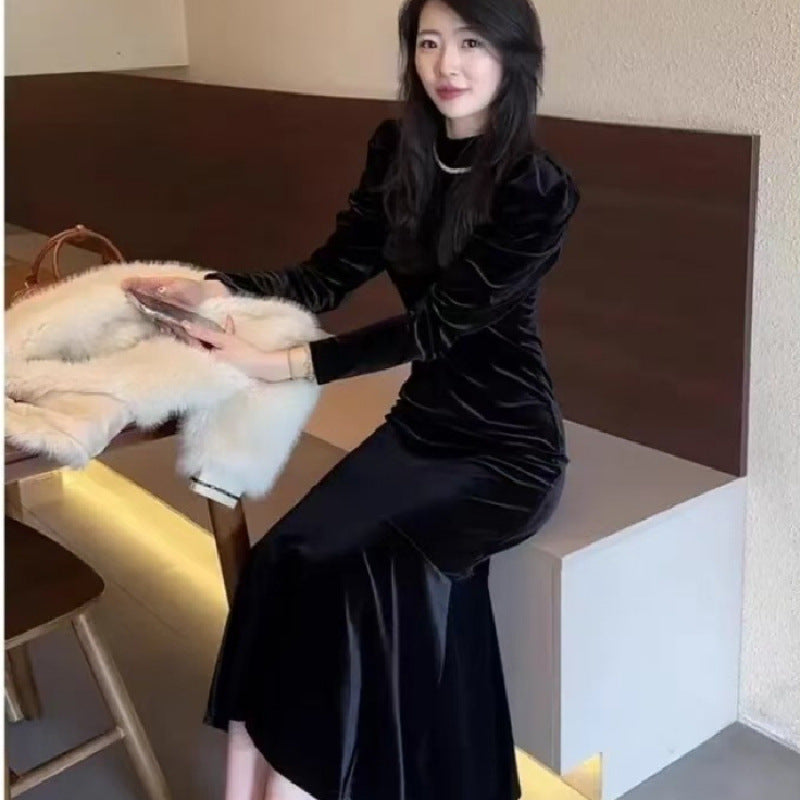 2026 autumn/winter new primed French temperament high-end figure black Korean velvet dress for women
