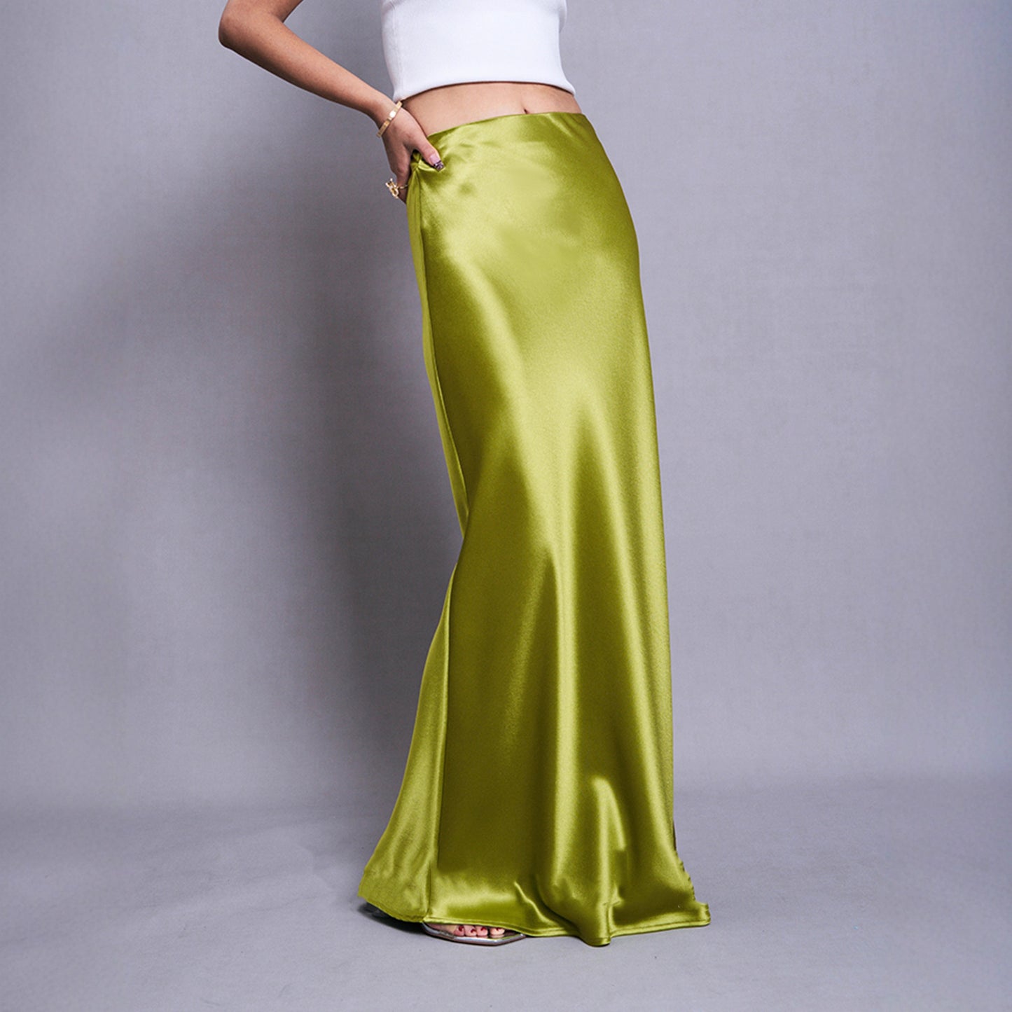 Heavy luxury! Triacetic acid satin skirt acetic acid super long floor-mopping skirt elastic waist pendant stylish