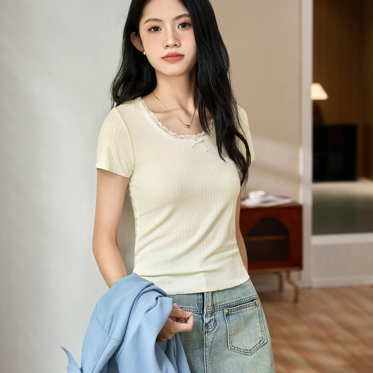 Ballet style pure lace U-neck T-shirt women's 2026 summer new retro short-sleeved curled edge bottoming shirt top