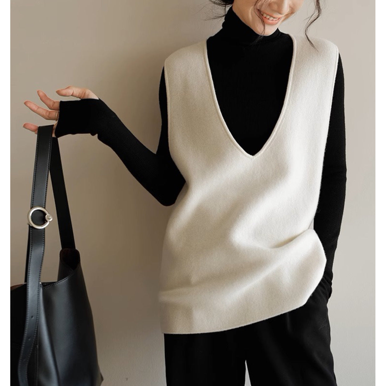 Versatile, simple, advanced relaxation, stacked and thin knitted vest vest