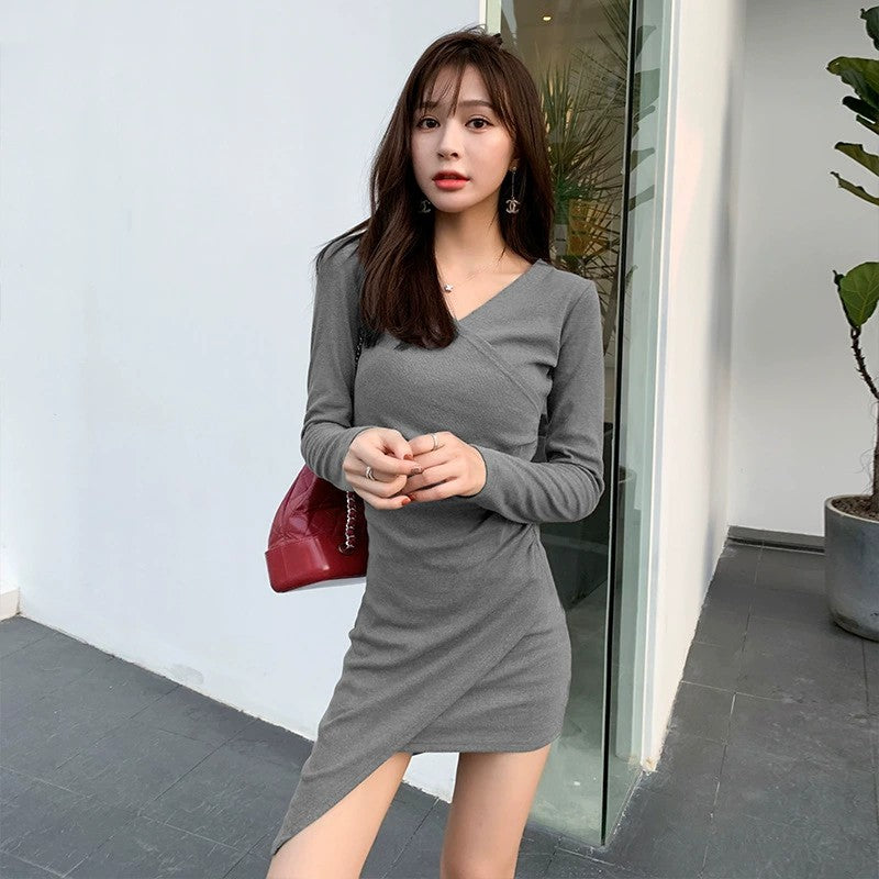 Temperament shows irregular figure dress women's long sleeves 2026 autumn new black tight skirt Spice girl top