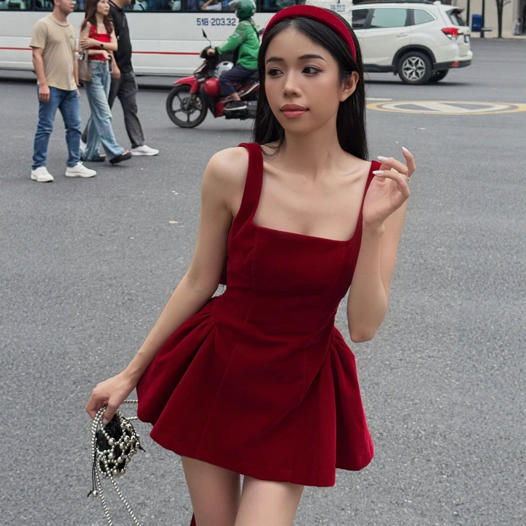 2025 spring new French red suspender design sense halter bow tutu skirt girl versatile waist skirt