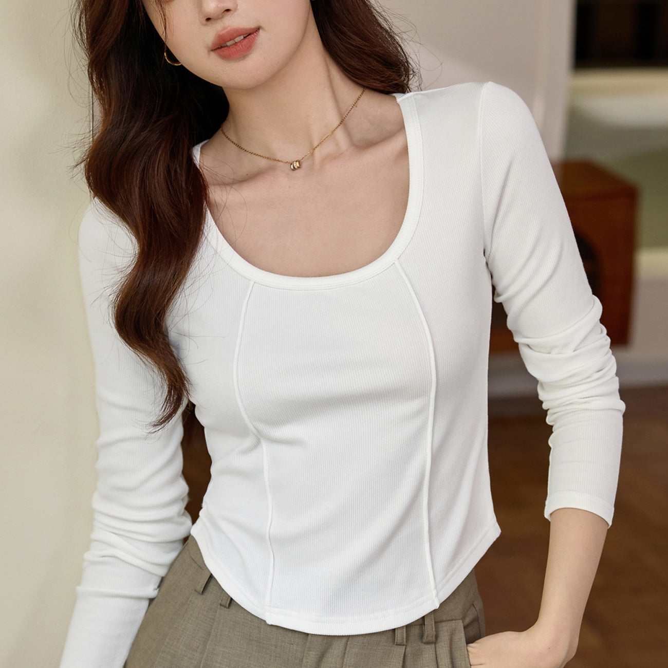 #Quality screening product #polished high-waisted short T-shirt women's big U-neck autumn new long-sleeved Spice Girl exposed navel thin velvet top