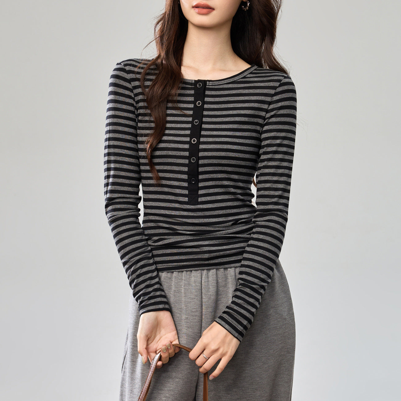 #Tencel Lyocell #Temperament High Sense Black and White Striped Long Sleeve T-Shirt Women's Autumn New Crew Neck Button Top