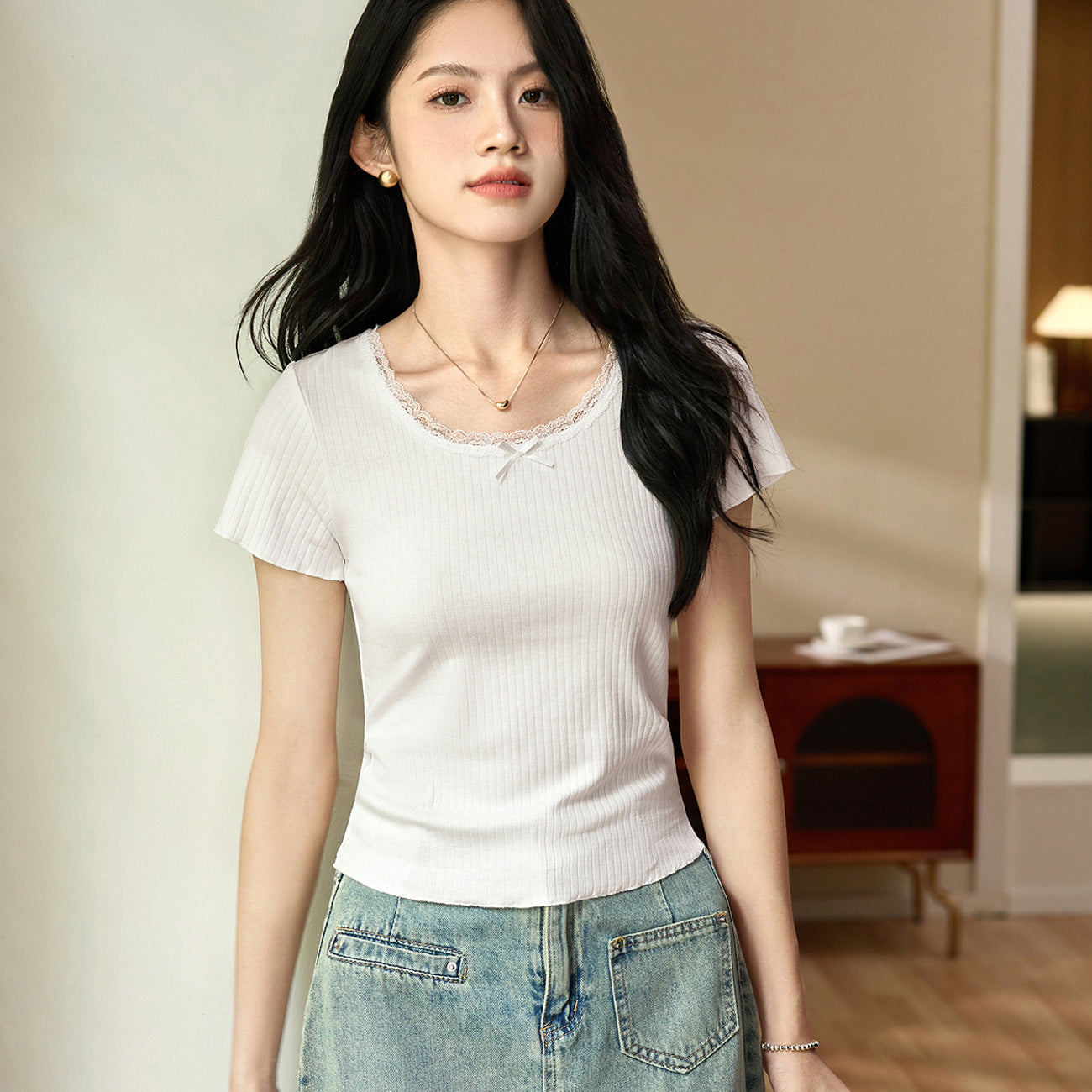 Ballet style pure lace U-neck T-shirt women's 2026 summer new retro short-sleeved curled edge bottoming shirt top