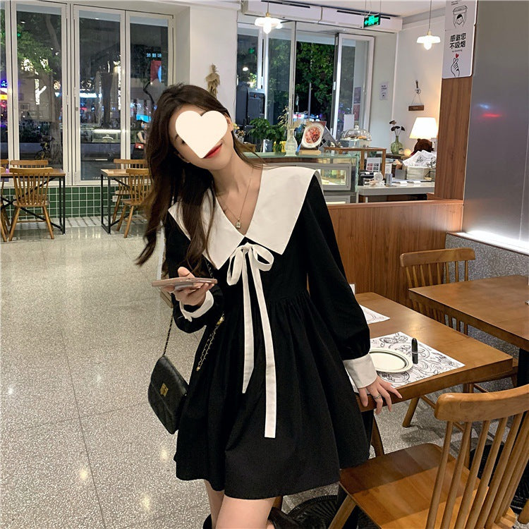 Navy collar sweet contrasting color age-reducing dress 2026 autumn new lace-up waist thin meat cover small black dress