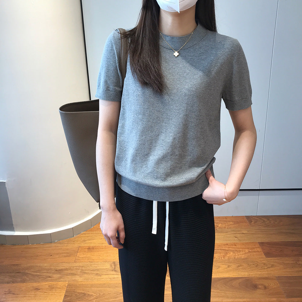 Too great value ~ Nordic niche! Simple and stylish, basic half-height round neck, slimming solid color short-sleeved knitted T-shirt
