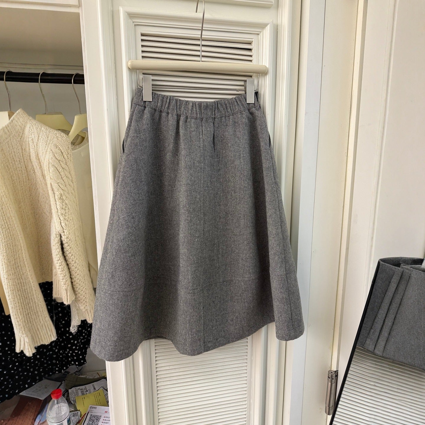 Grey woolen bud skirt women's autumn and winter miu wear with high waist and thin pear-shaped Berkeley skirt