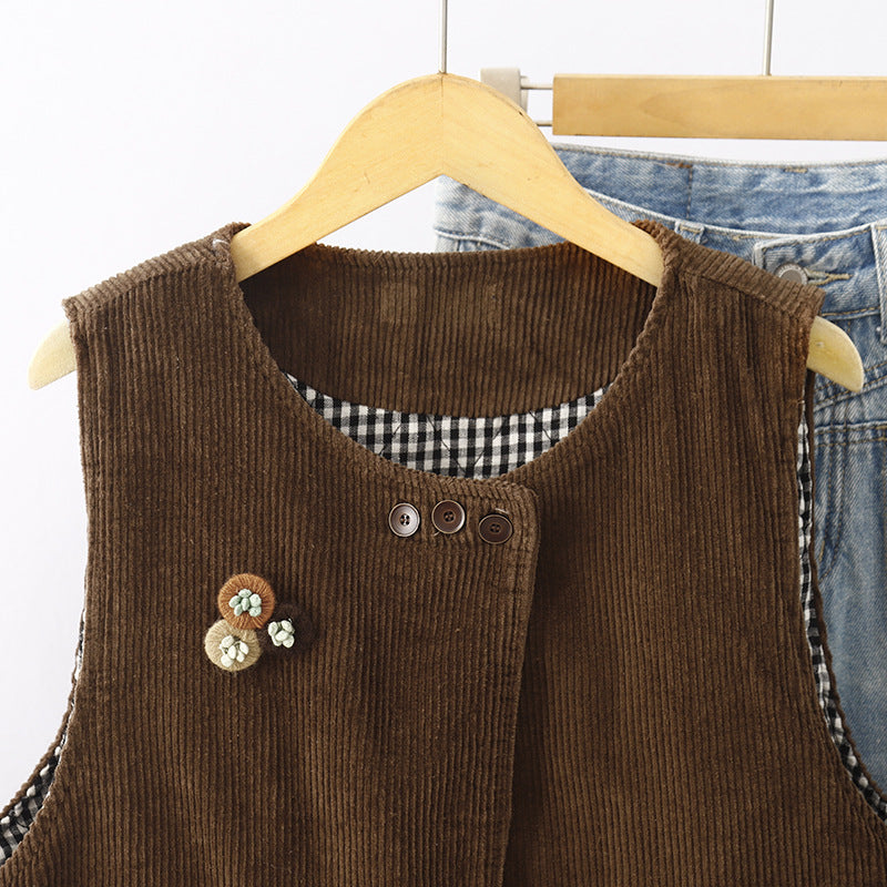 Real shot 2025 autumn new large size corduroy Mori retro vest niche sleeveless cotton vest jacket women