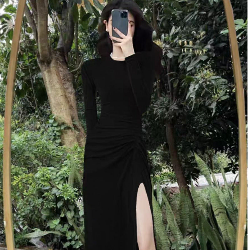 2025 autumn and winter new dress fashionable fried street royal sister wind high split fork pleated slim cover black dress
