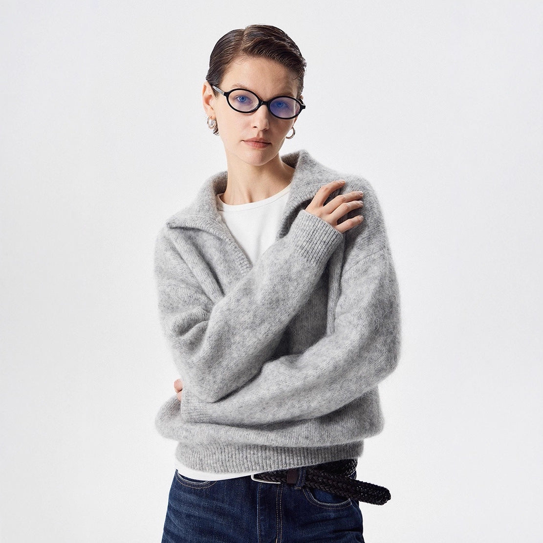 THORNSUARA Lazy casual profile V-lapel knitted sweater mohair pullover long-sleeved sweater women