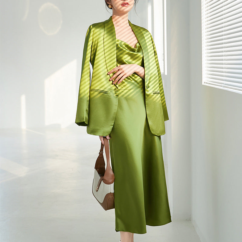 Haute couture clothing swinging collar suspender skirt imported from Japan acetic acid satin suit celebrity temperament small suit suit women