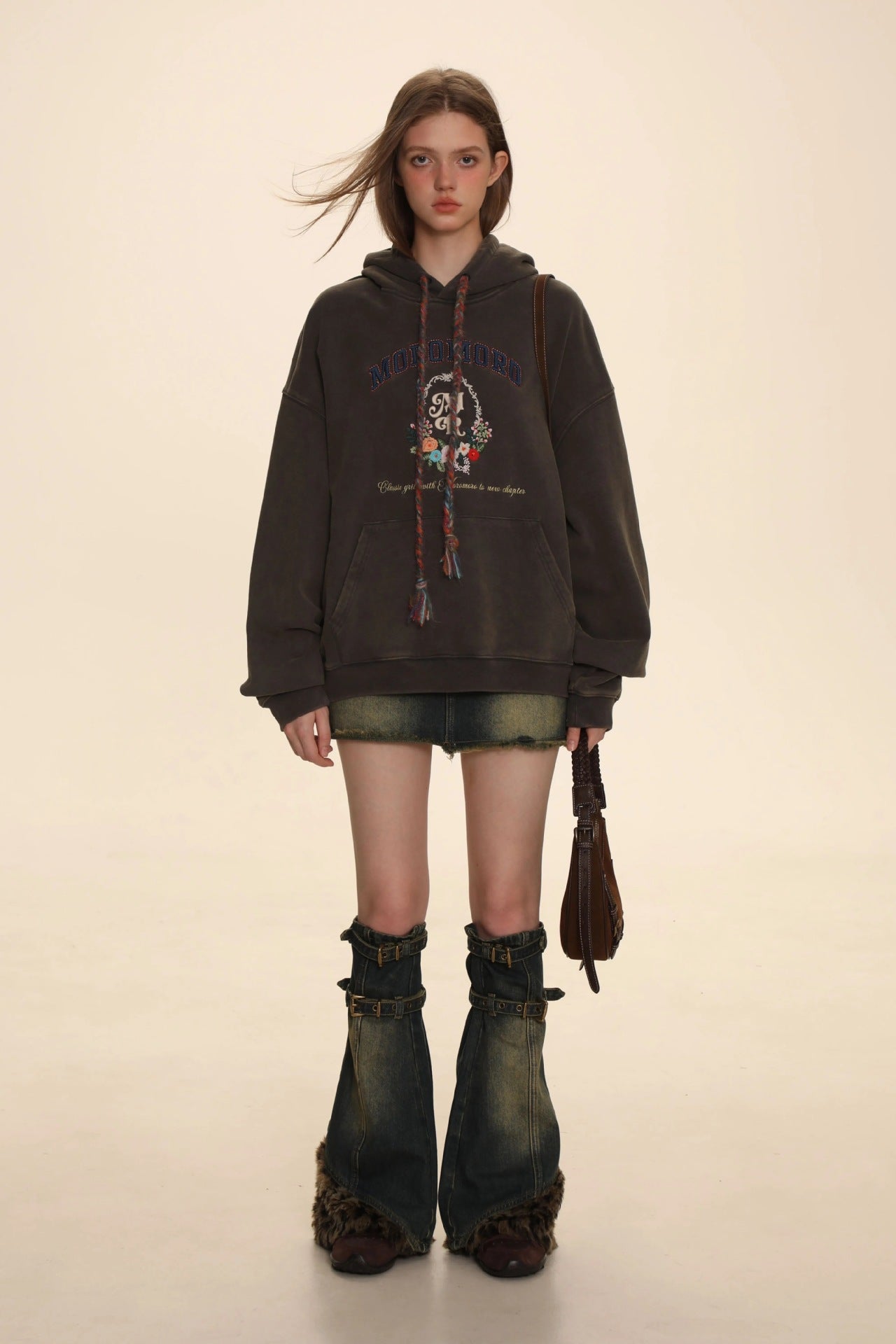 Moromoro American vintage college style three-dimensional flower badge embroidered fried powder wool rope pullover hooded sweater women