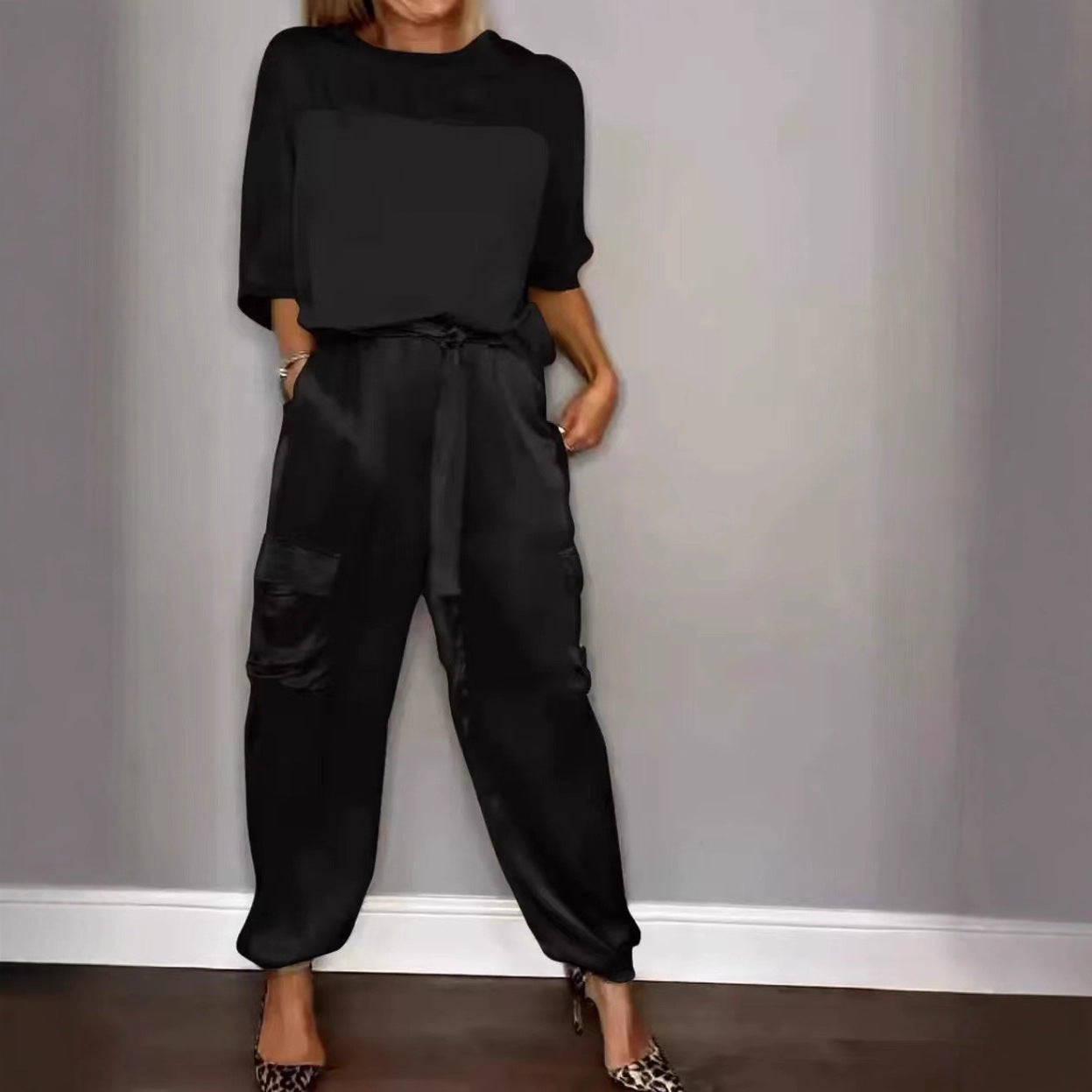 Amazon, Europe, America, Spring and Autumn Fashion Women's Solid Color Smooth Satin Five-Sleeve Top Two-piece Set Feminine Elegance