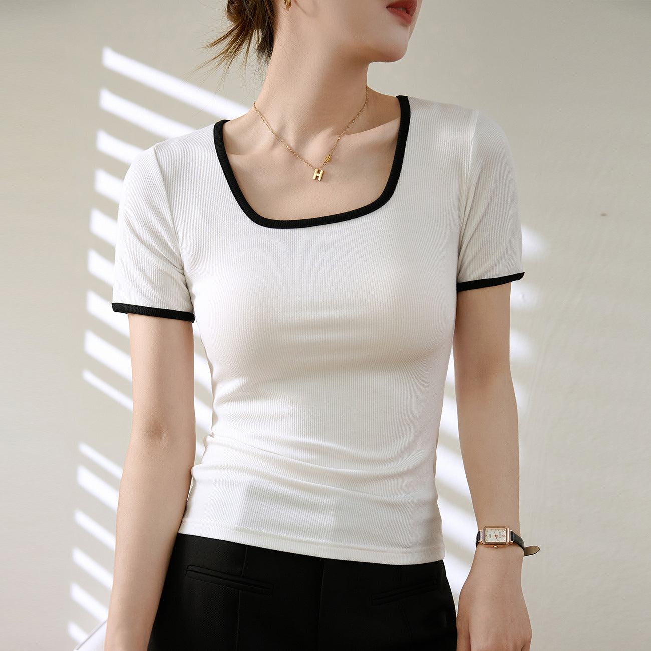 [Use good materials] High elastic threaded cotton square neck T-shirt women's short sleeve 2026 new retro color matching tight bottoming shirt